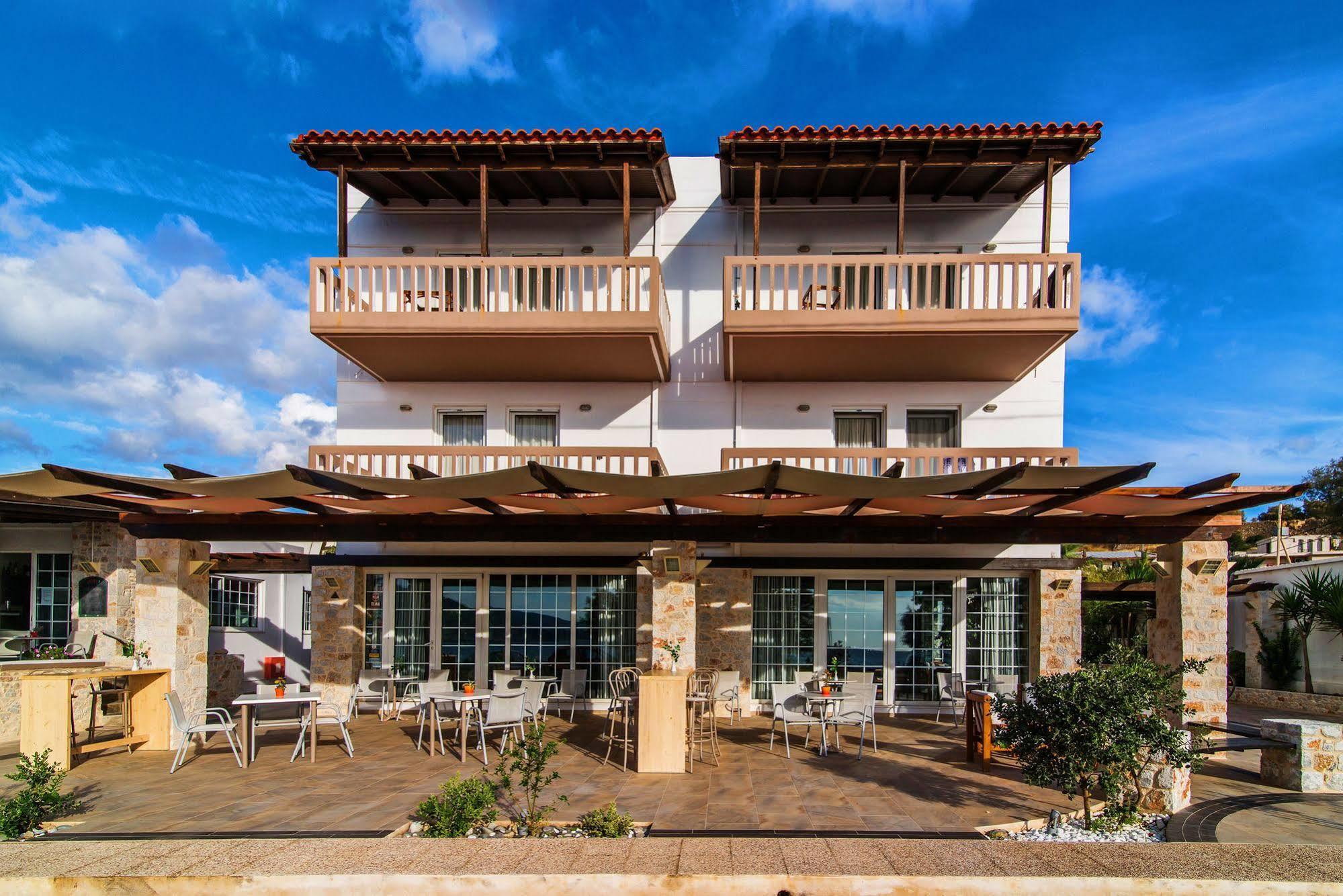 Pal Beach Palaiochora Exterior photo